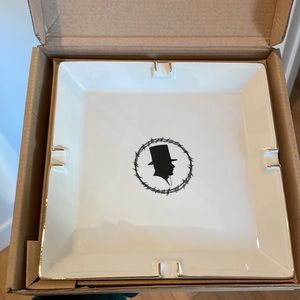 New Izola Earthenware Catchall “Ruffian”